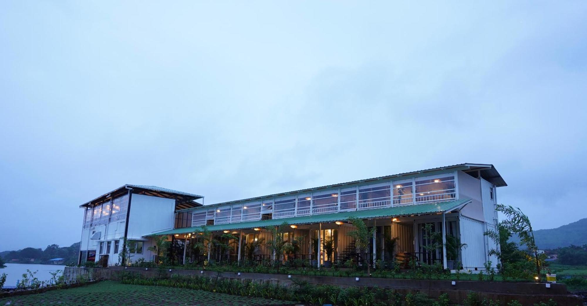 The Boat Club,Karjat Hotel Екстериор снимка